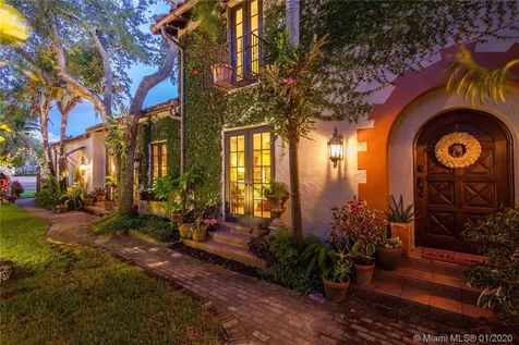 4122 Palmarito Street Coral Gables FL 33146