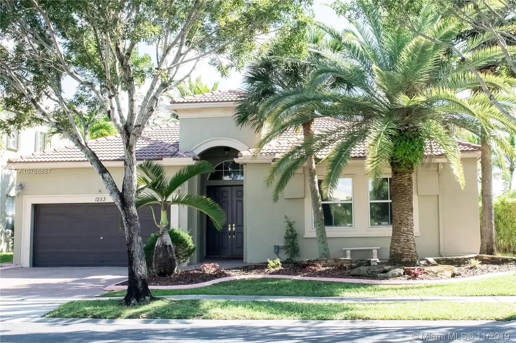 1253 SW 167th Avenue Pembroke Pines FL 33027