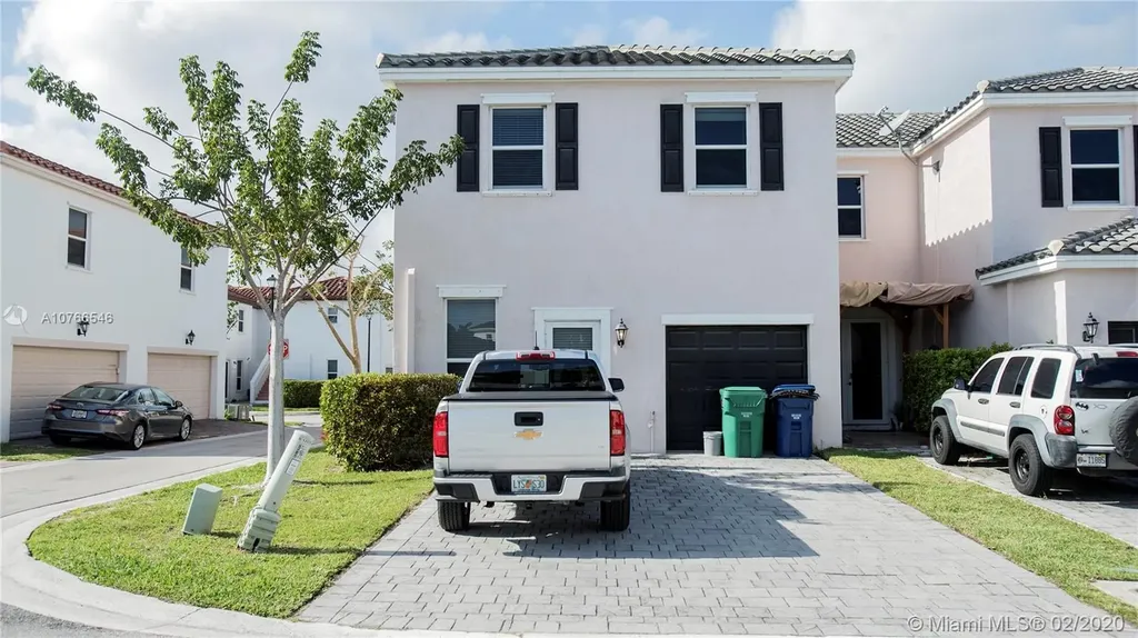 17076 SW 94th Terrace Miami FL 33196