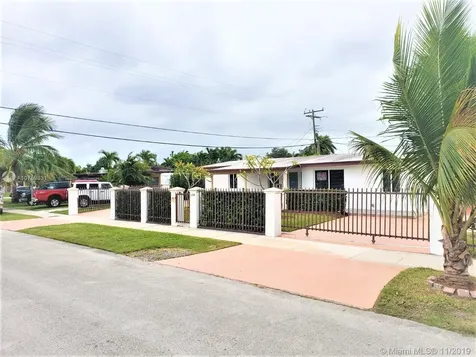 11340 SW 41st Terrace Miami FL 33165