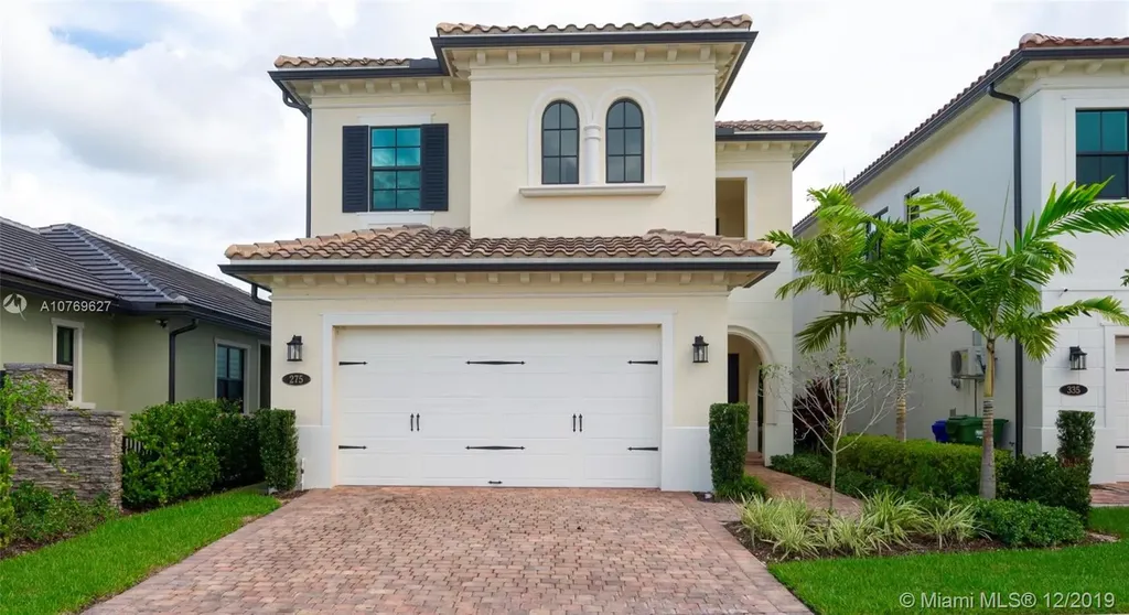 275 SW 113th Lane Pembroke Pines FL 33025