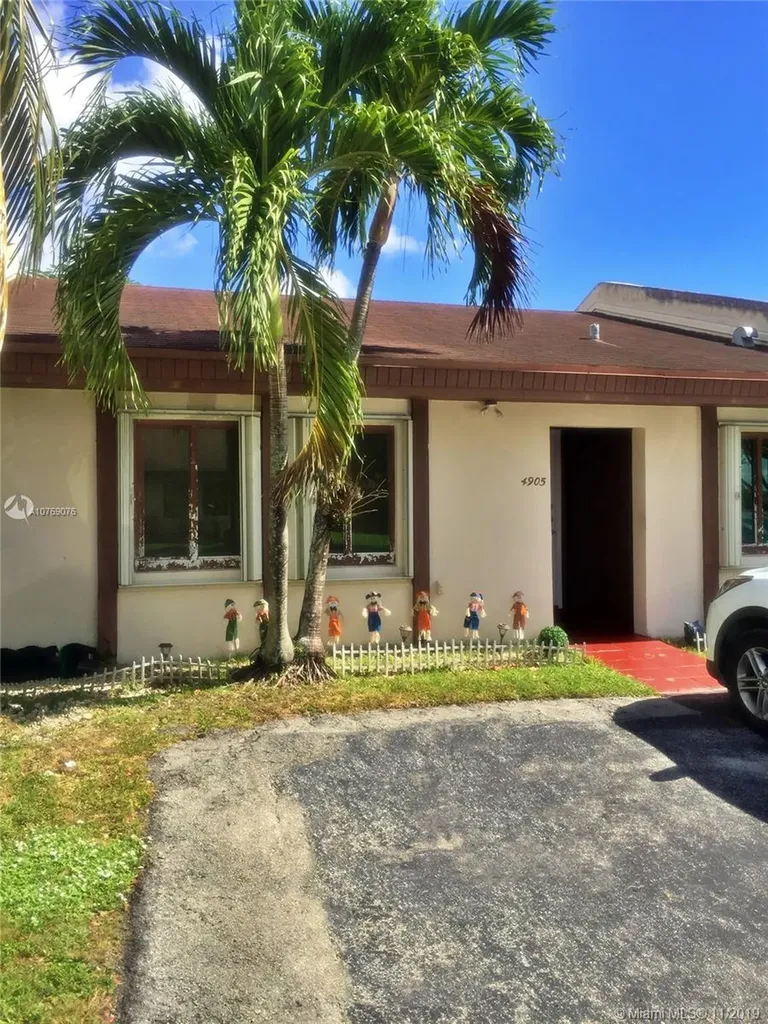 4905 SW 139th Court Miami FL 33175