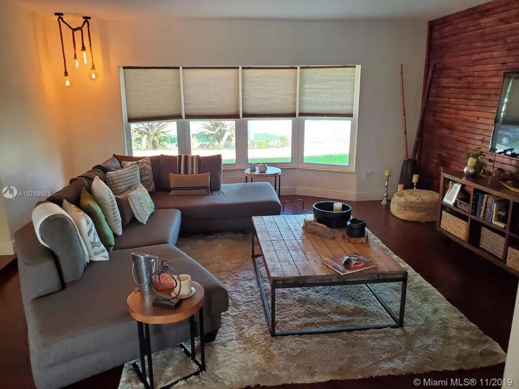 10650 NW 19th Place Pembroke Pines FL 33026