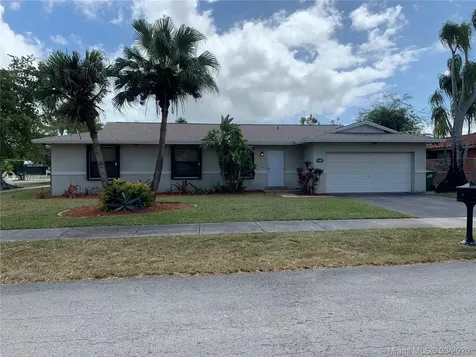 8274 SW 205th Terrace Cutler Bay FL 33189