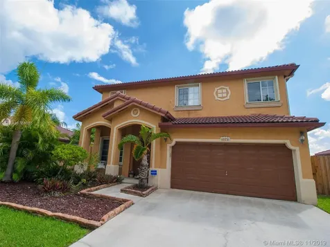 8976 SW 213th Street Cutler Bay FL 33189