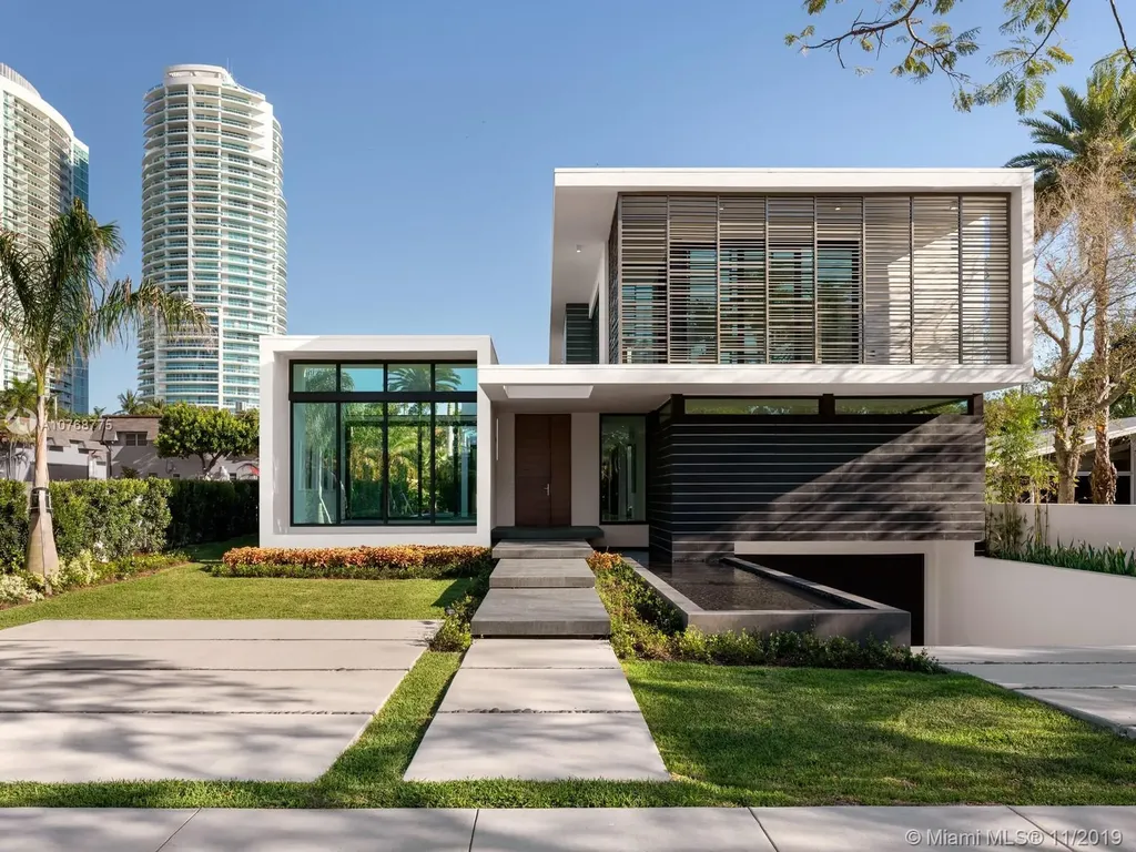2255 S Miami Avenue Miami FL 33129