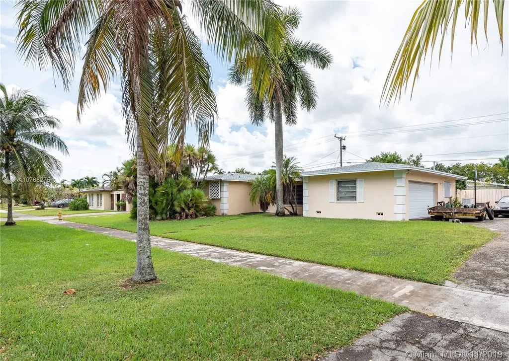 15730 SW 98th Court Miami FL 33157