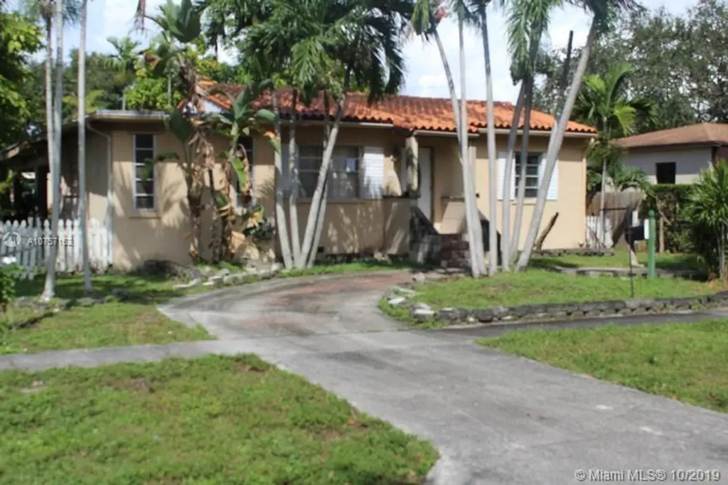 711 Wren Avenue Miami Springs FL 33166
