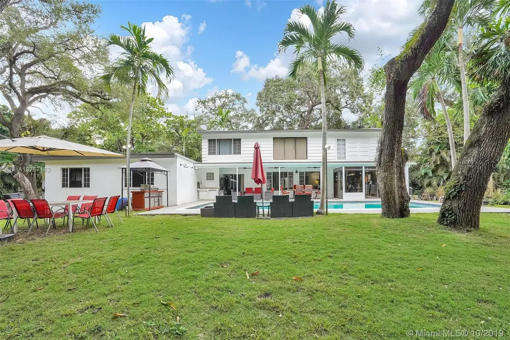 18940 NE 22nd Avenue Miami FL 33180