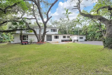 18940 NE 22nd Avenue Miami FL 33180