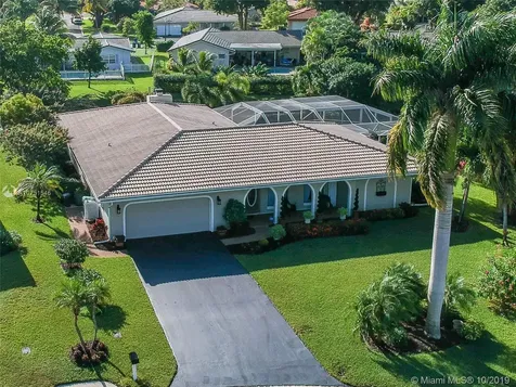 2910 NW 87th Terrace Coral Springs FL 33065