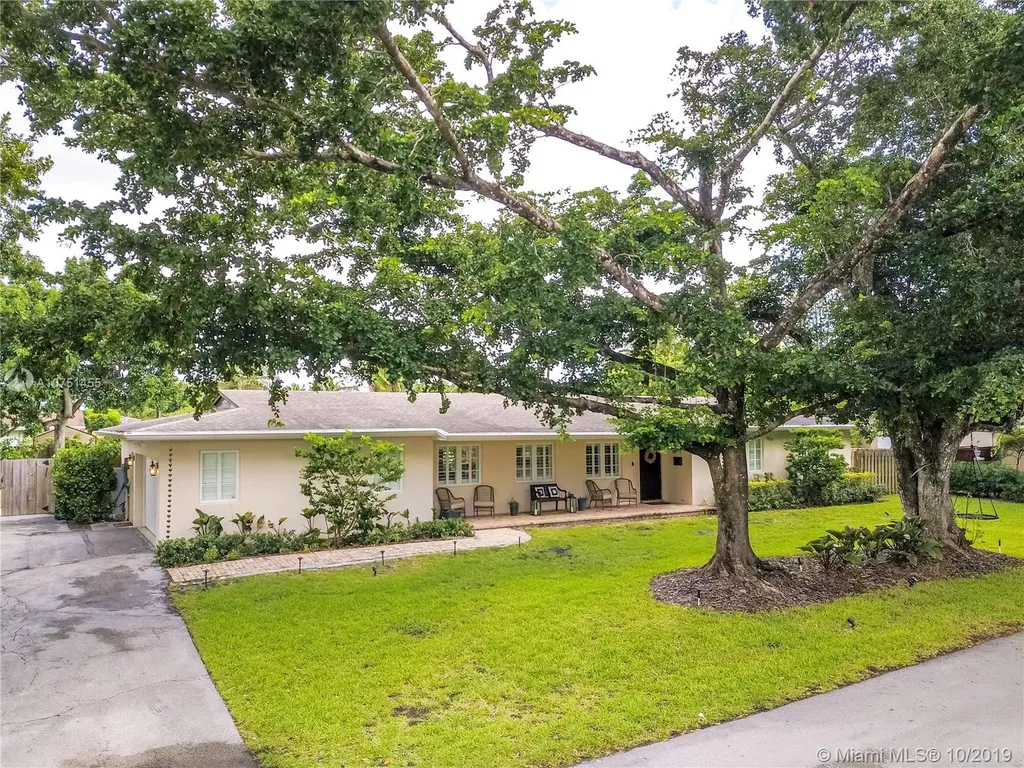 9405 SW 92nd Street Miami FL 33176