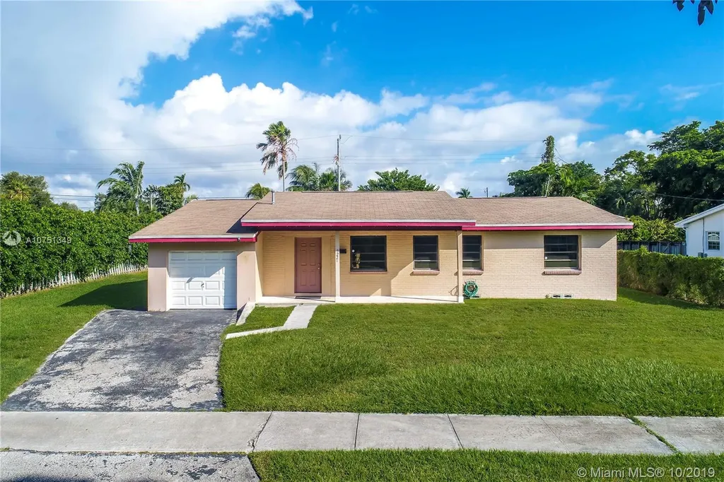 9221 SW 180th Street Palmetto Bay FL 33157
