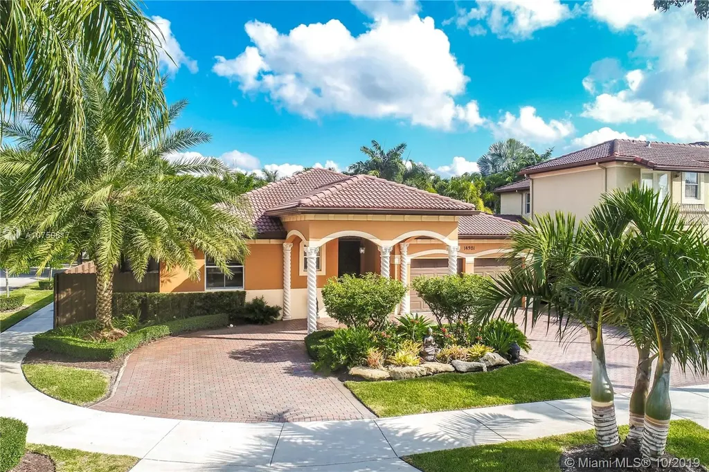 14981 SW 16th Terrace Miami FL 33185