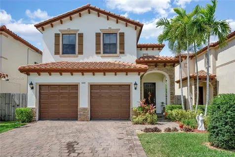 668 SE 35th Avenue Homestead FL 33033