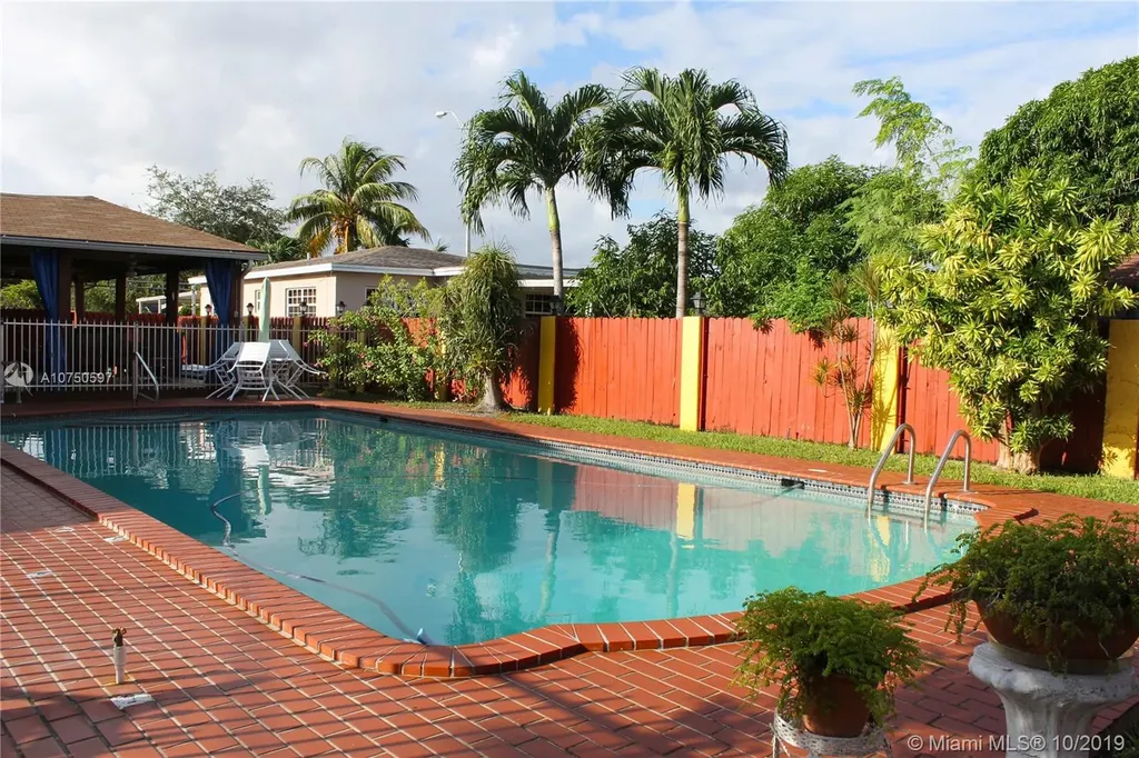 649 E 31st Street Hialeah FL 33013