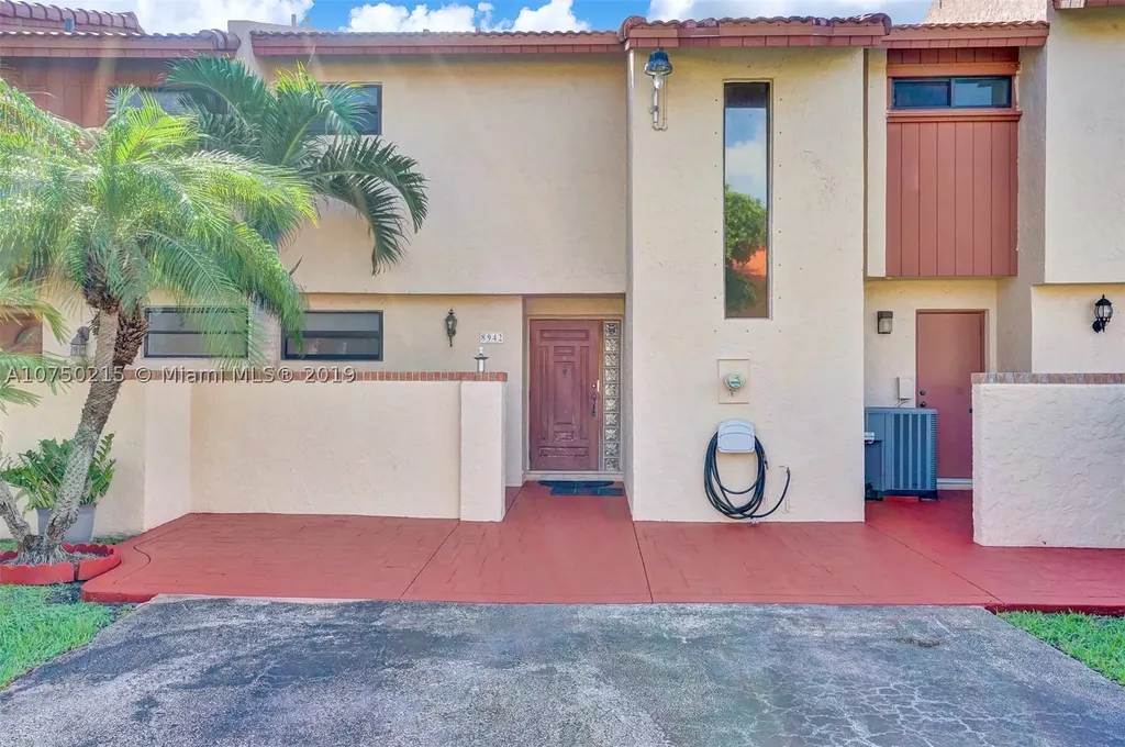 8942 SW 149th Place Miami FL 33196