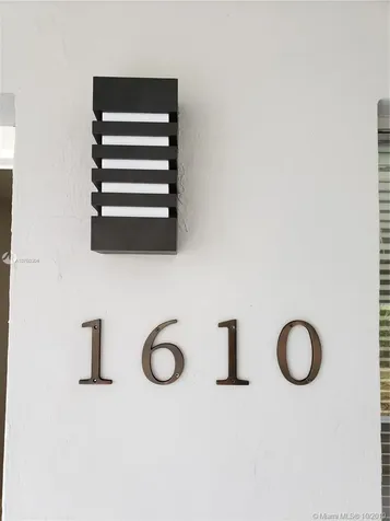 1610 SW 71st Avenue Pembroke Pines FL 33023