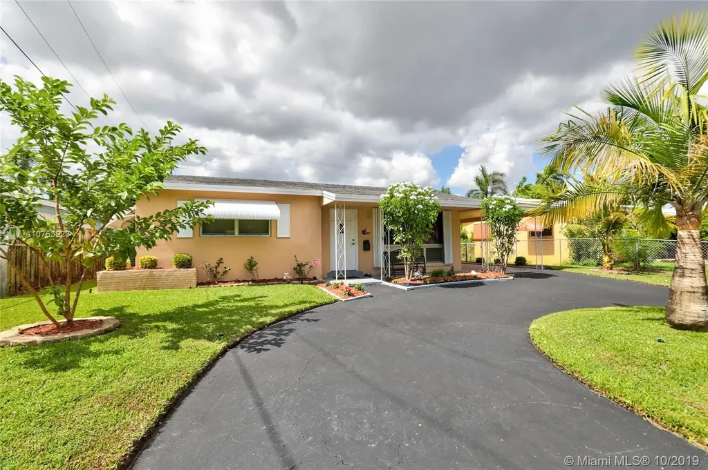 1912 N 31st Avenue Hollywood FL 33021