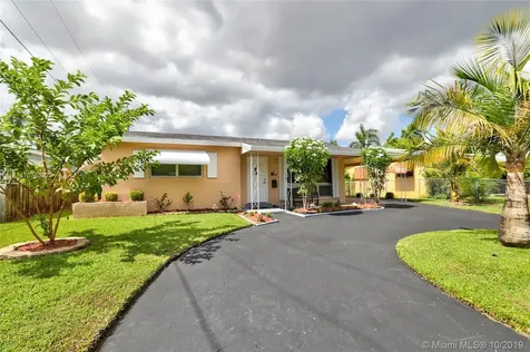 1912 N 31st Avenue Hollywood FL 33021
