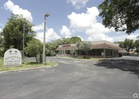 8471 W Oakland Park Boulevard Sunrise FL 33351