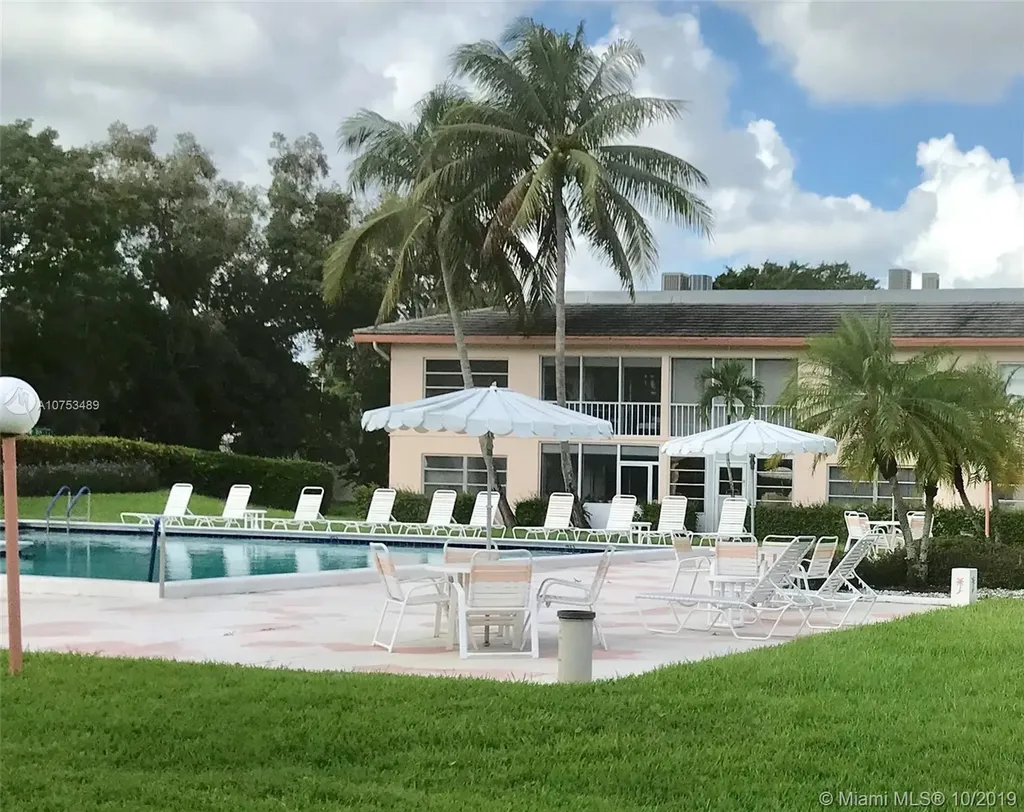 1207 Bahama Bend Coconut Creek FL 33066