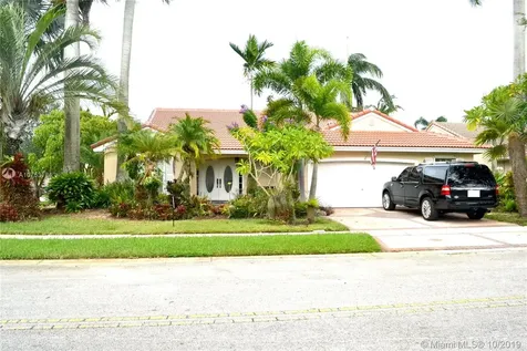 394 SW 188th Avenue Pembroke Pines FL 33029
