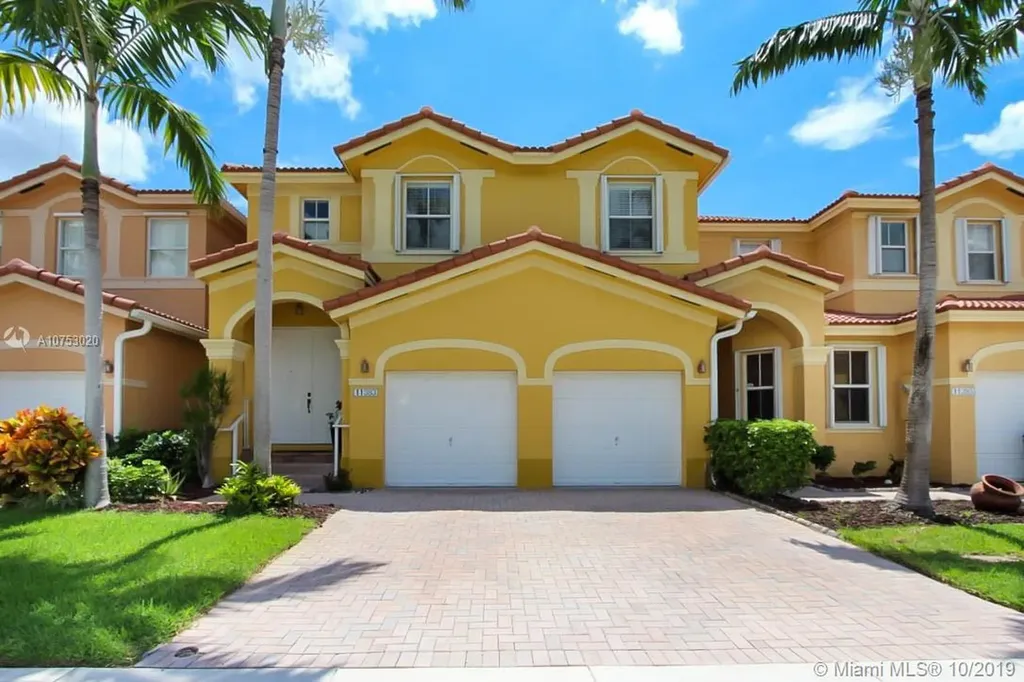11383 SW 137th Passage Miami FL 33186