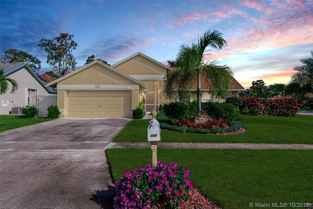 157 Royal Pine Circle S Royal Palm Beach FL 33411