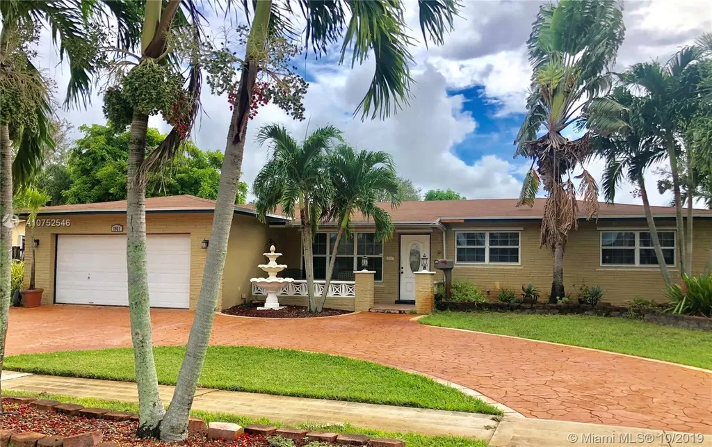1921 NW 86th Terrace Pembroke Pines FL 33024