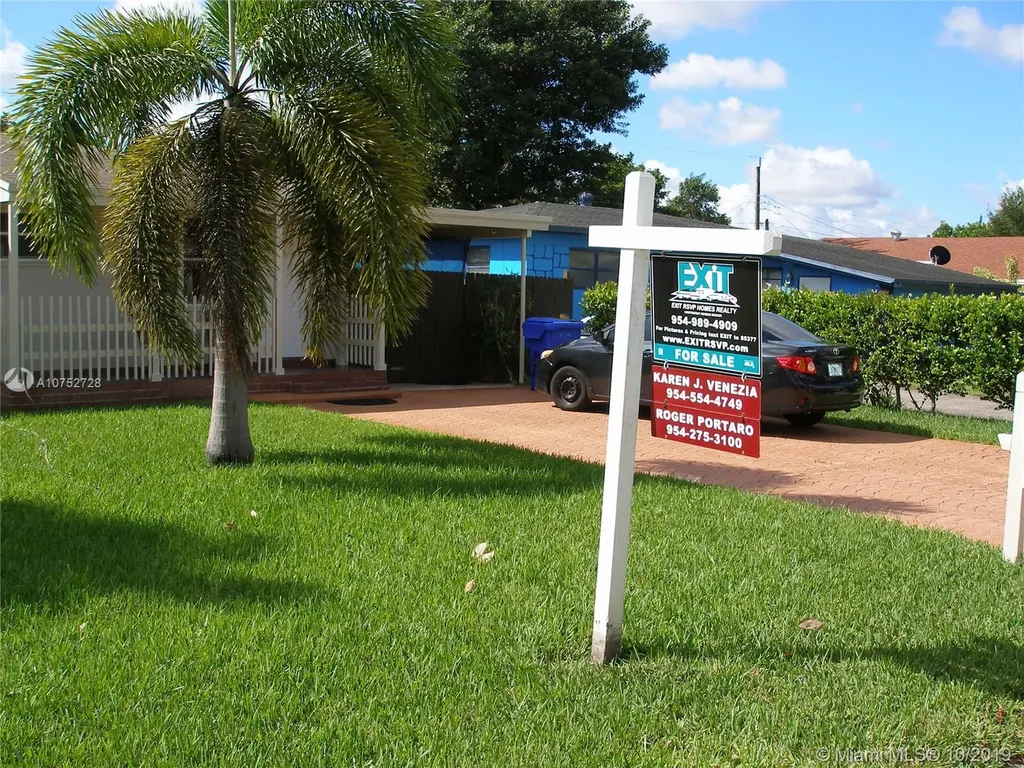 6512 Mayo Street Hollywood FL 33023