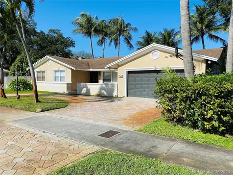 1845 NE 211th Terrace Miami FL 33179