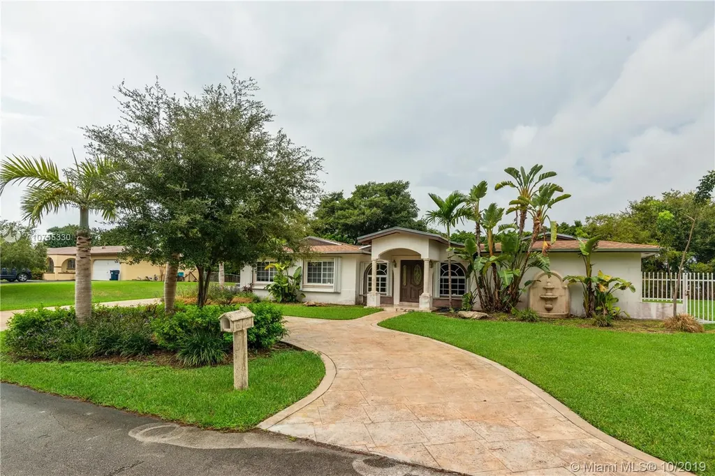 18400 SW 85th Court Cutler Bay FL 33157