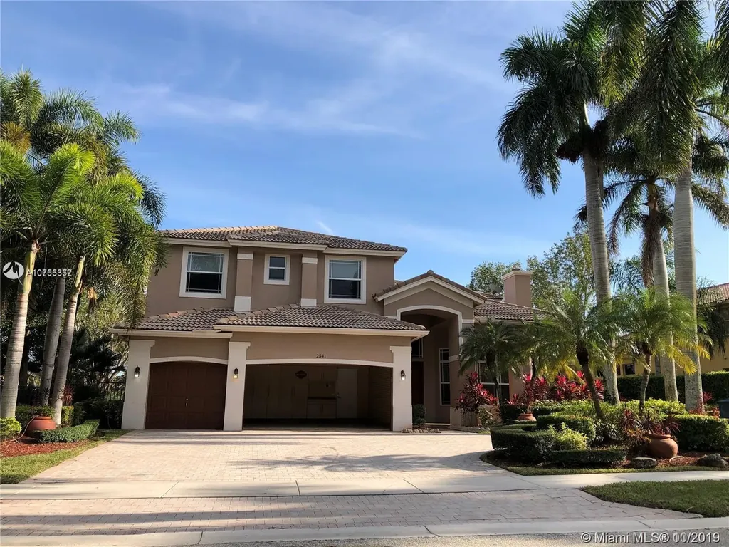 2541 Montclaire Circle Weston FL 33327