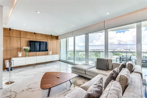 1643 Brickell Avenue Miami FL 33129