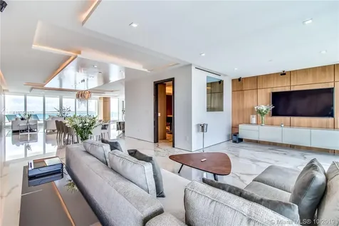 1643 Brickell Avenue Miami FL 33129