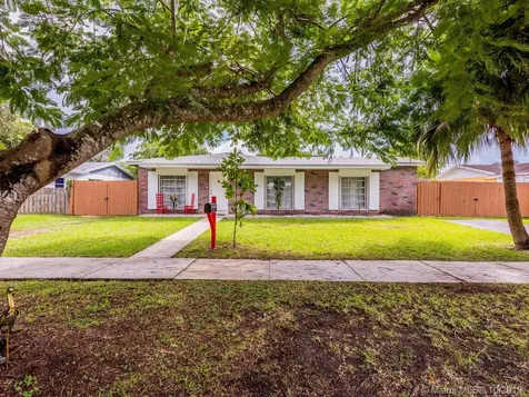 9752 SW 190th Street Cutler Bay FL 33157