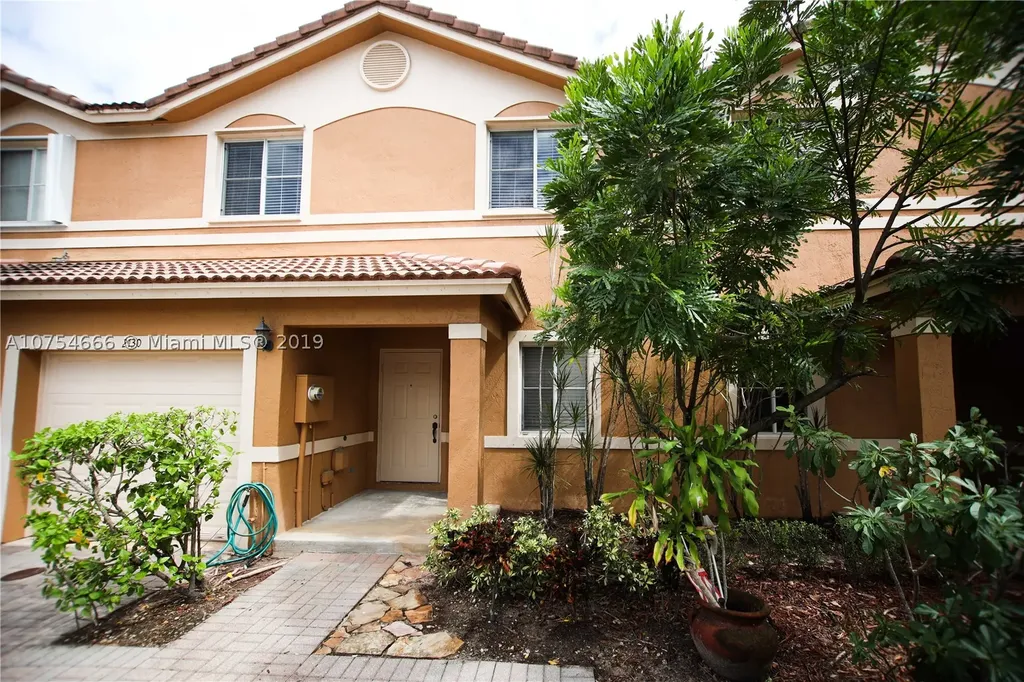 2130 NW 99th Way Sunrise FL 33322
