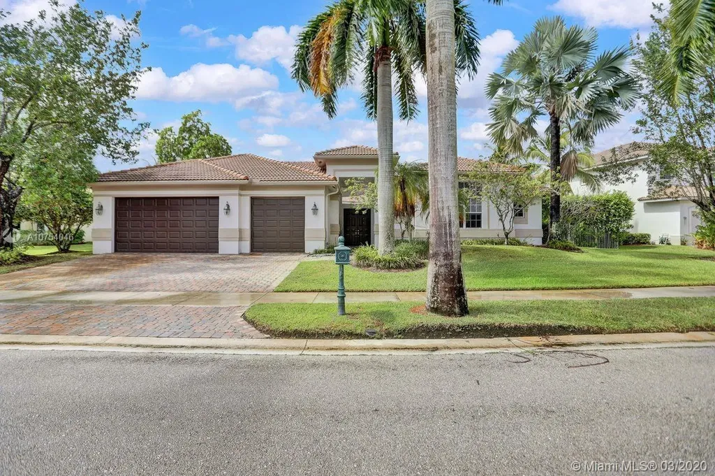 1433 Victoria Isle Drive Weston FL 33327