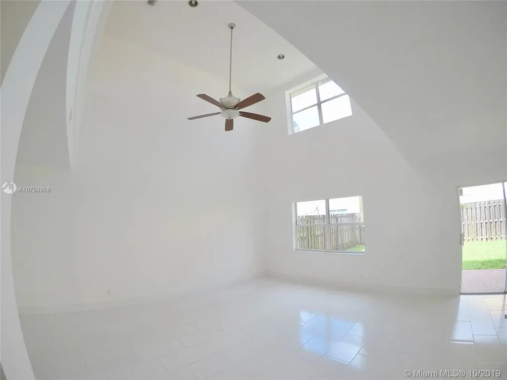 121 N Ketch Drive Sunrise FL 33326