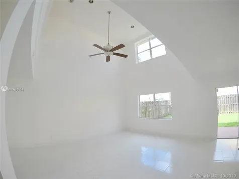 121 N Ketch Drive Sunrise FL 33326