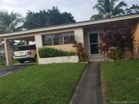1181 NE 196th Street Miami FL 33179