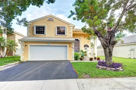 650 Rock Hill Avenue Davie FL 33325