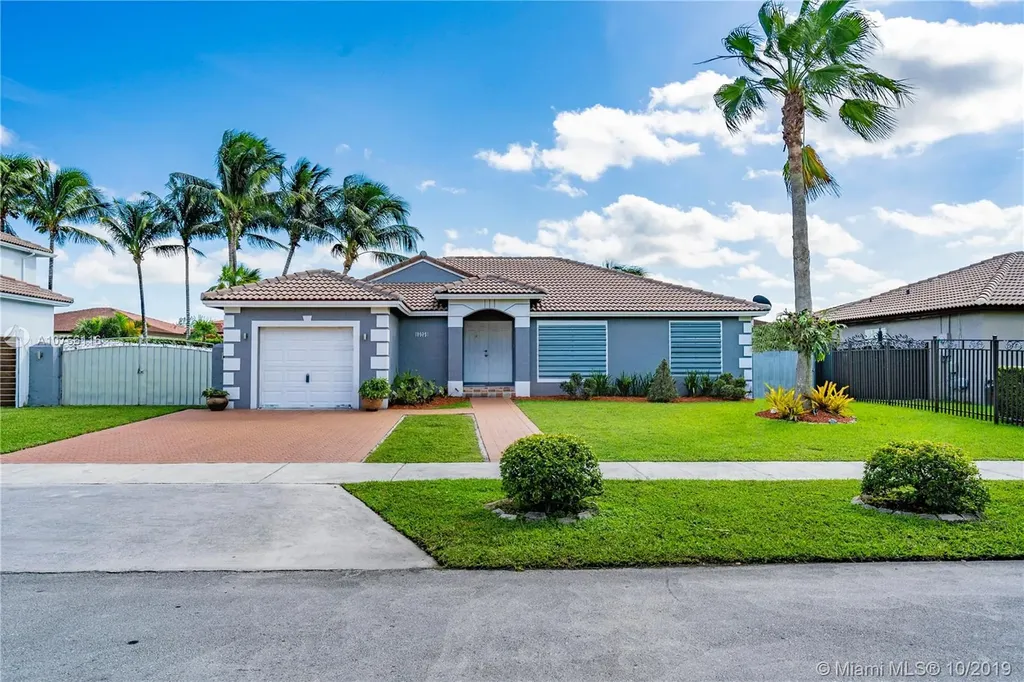15254 SW 181st Terrace Miami FL 33187