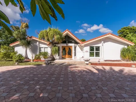 4915 Woodlands Boulevard Tamarac FL 33319