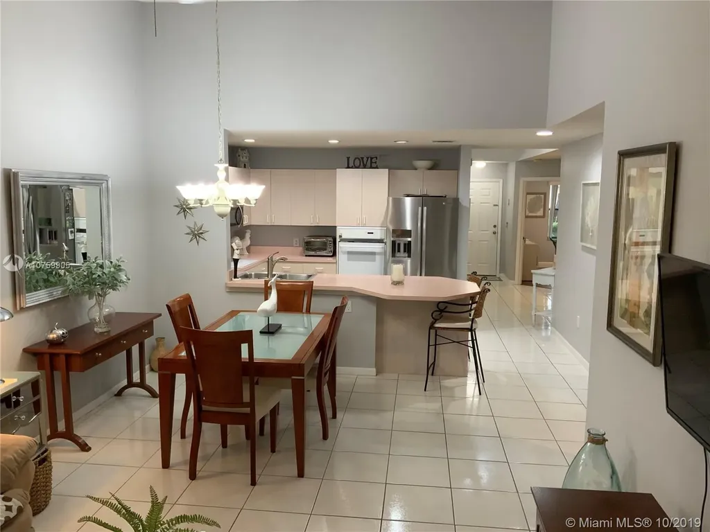 6764 N Pine Island Road Tamarac FL 33321