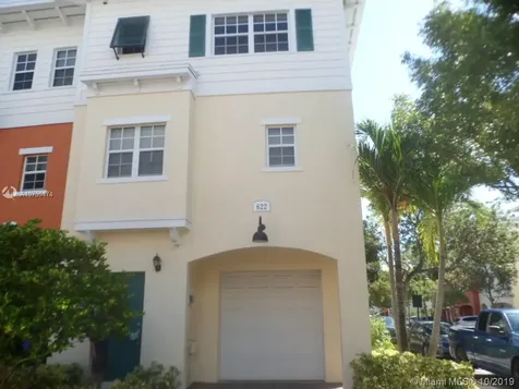 622 SW 2nd Lane Pompano Beach FL 33060
