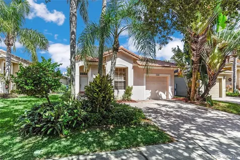 16521 Sapphire Street Weston FL 33331