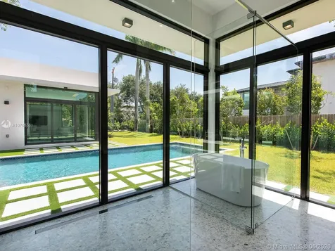 9140 SW 69 Avenue Pinecrest FL 33156