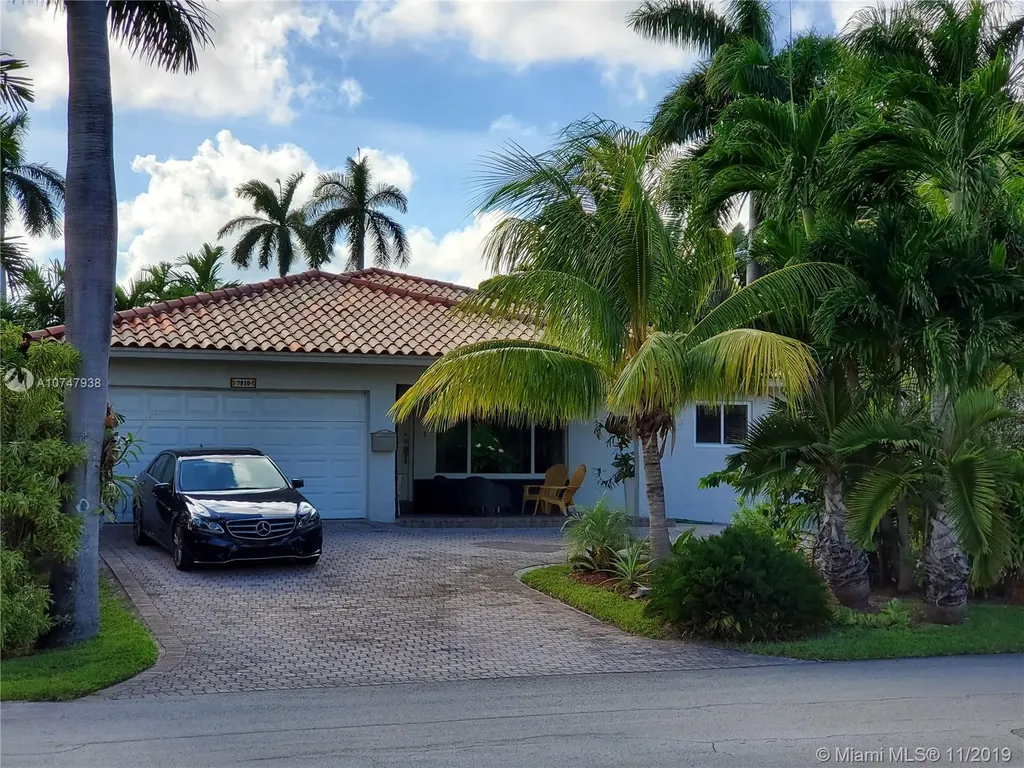 7810 Coquina Drive North Bay Village FL 33141